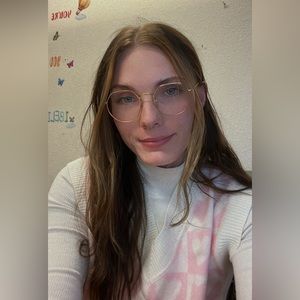 Meet your Posher, Athena